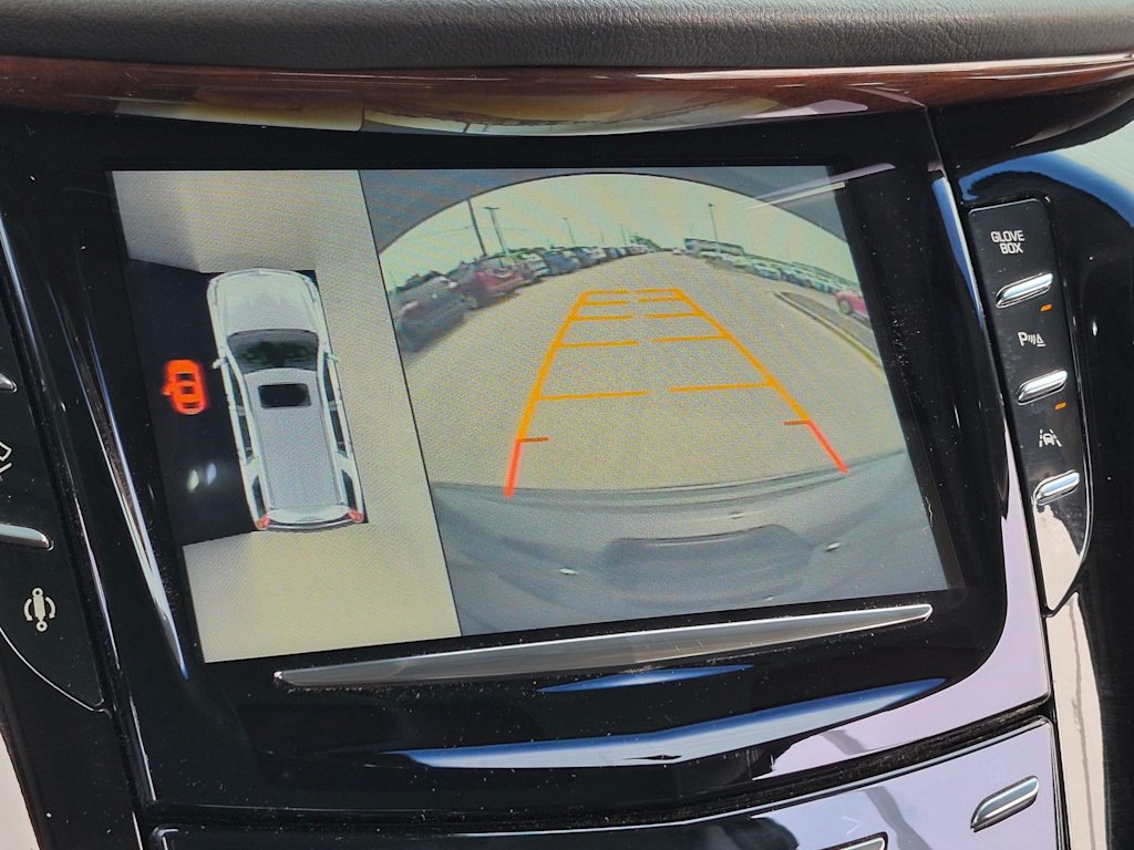 Thumbnail: 2016 Cadillac Escalade - 32