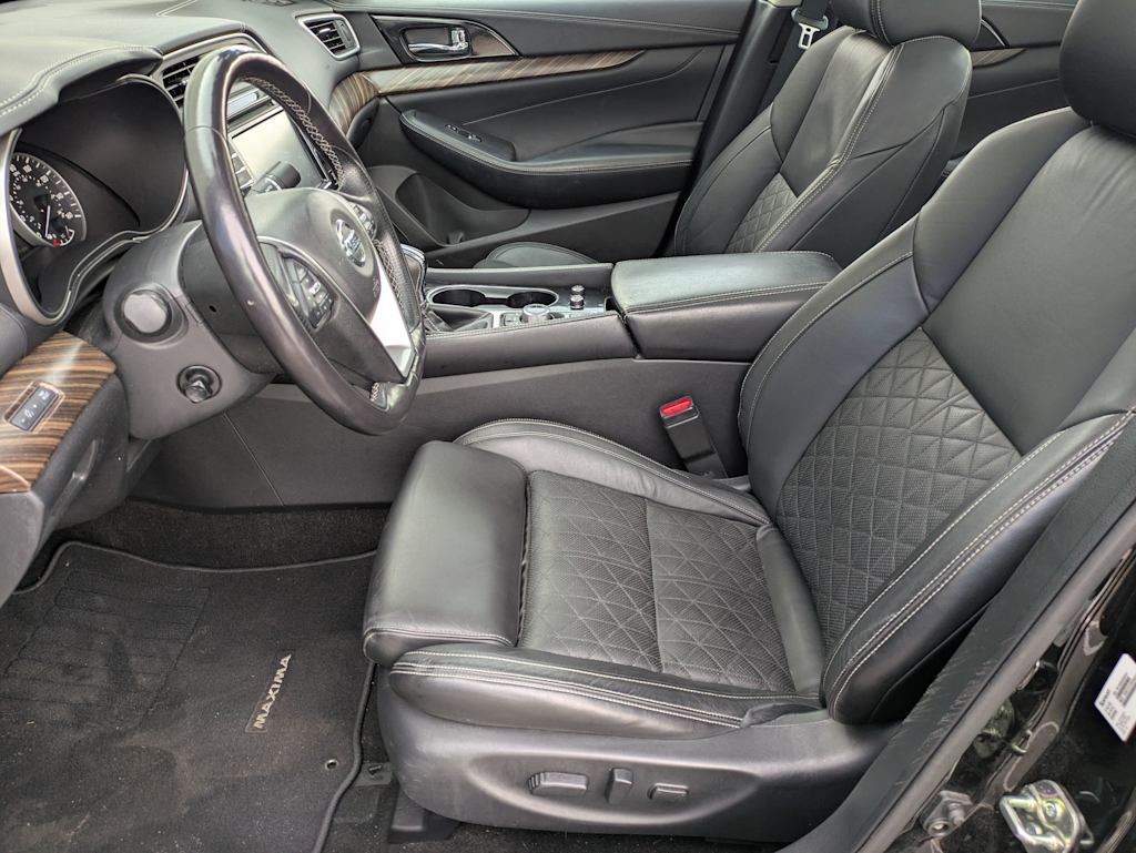 Thumbnail: 2017 Nissan Maxima - 10