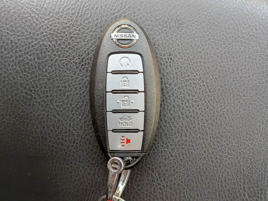 Thumbnail: 2018 Nissan Maxima - 17