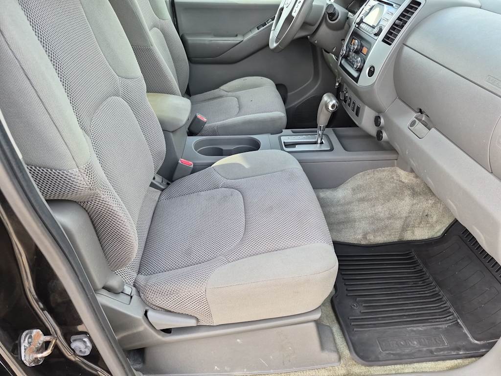 Thumbnail: 2013 Nissan Frontier - 26