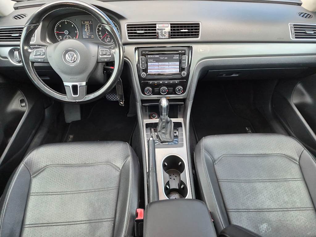 Thumbnail: 2015 Volkswagen Passat - 8