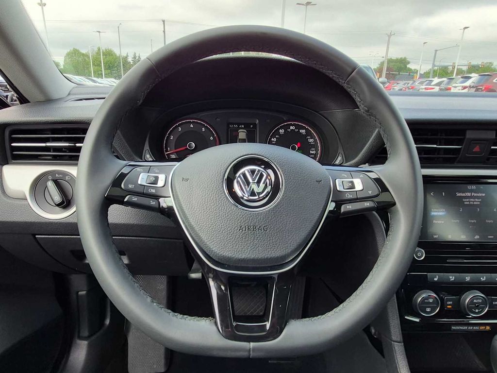 Thumbnail: 2022 Volkswagen Passat - 44