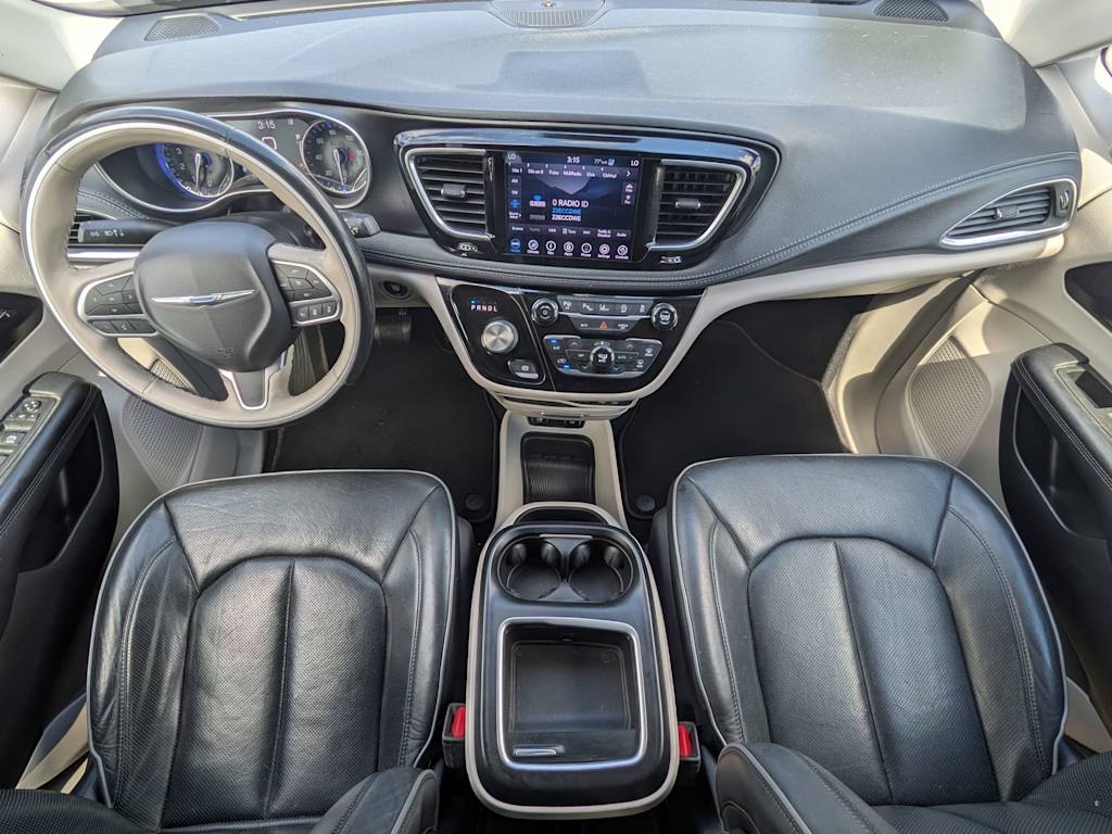 Thumbnail: 2018 Chrysler Pacifica - 13