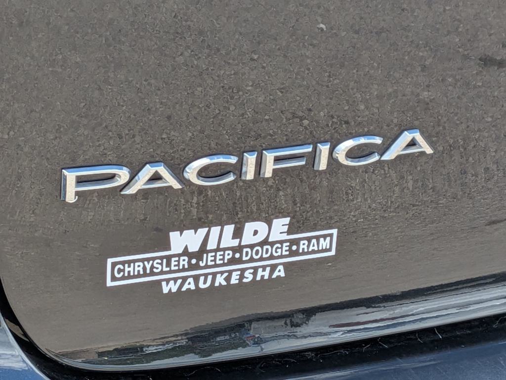 Thumbnail: 2018 Chrysler Pacifica - 7