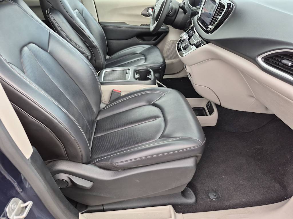 Thumbnail: 2024 Chrysler Pacifica - 27