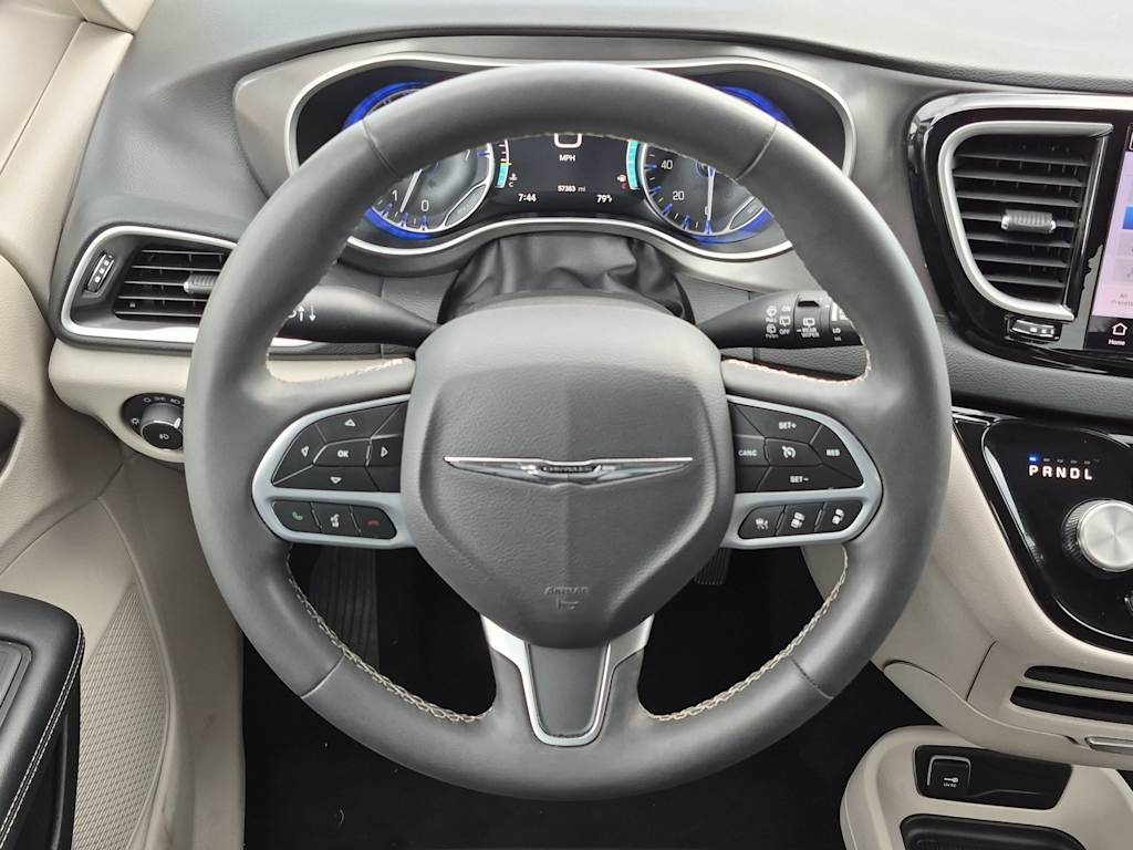 Thumbnail: 2024 Chrysler Pacifica - 13
