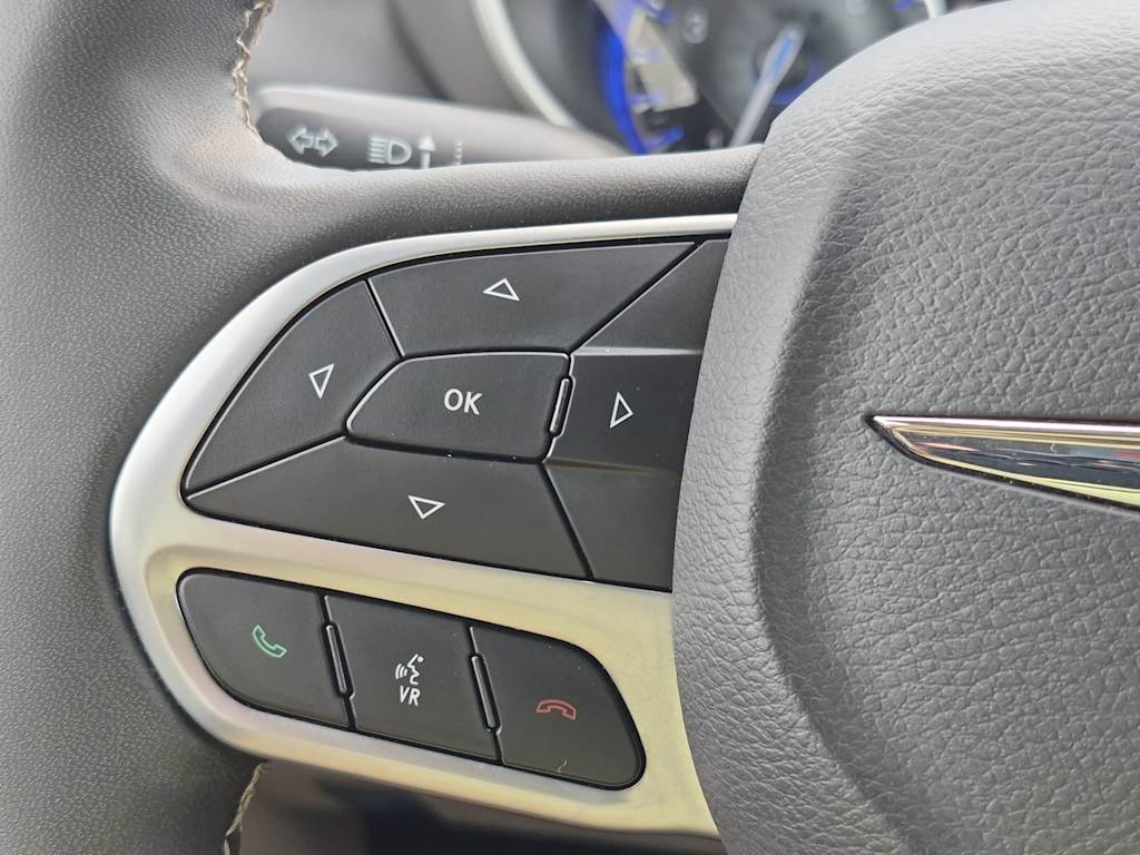 Thumbnail: 2024 Chrysler Pacifica - 28