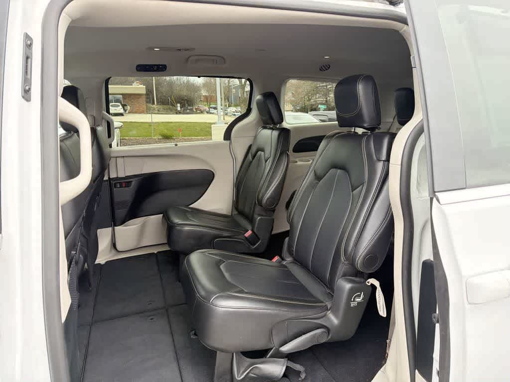Thumbnail: 2024 Chrysler Pacifica - 28