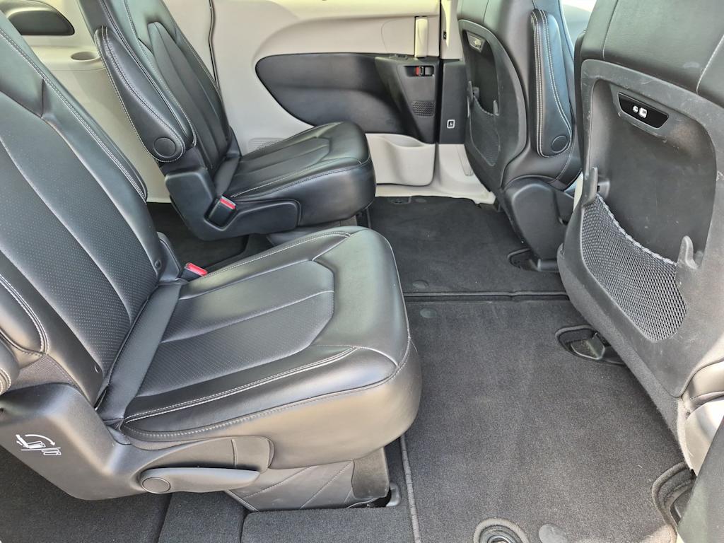 Thumbnail: 2024 Chrysler Pacifica - 26