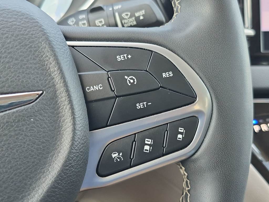 Thumbnail: 2024 Chrysler Pacifica - 29