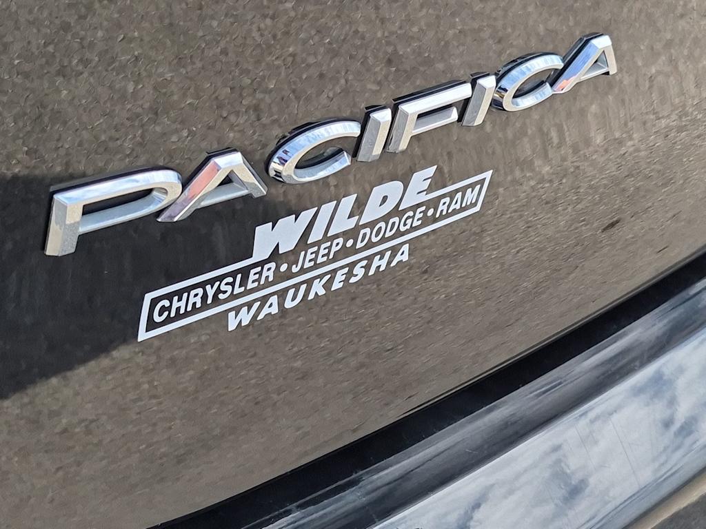 Thumbnail: 2024 Chrysler Pacifica - 7