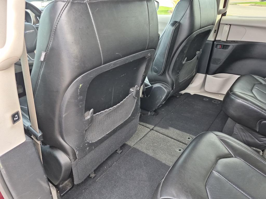 Thumbnail: 2021 Chrysler Voyager - 12