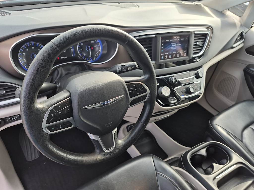 Thumbnail: 2021 Chrysler Voyager - 2