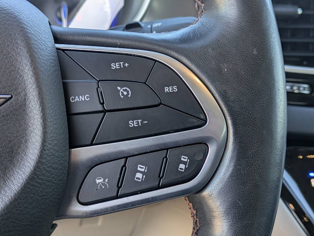 Thumbnail: 2020 Chrysler Pacifica - 27