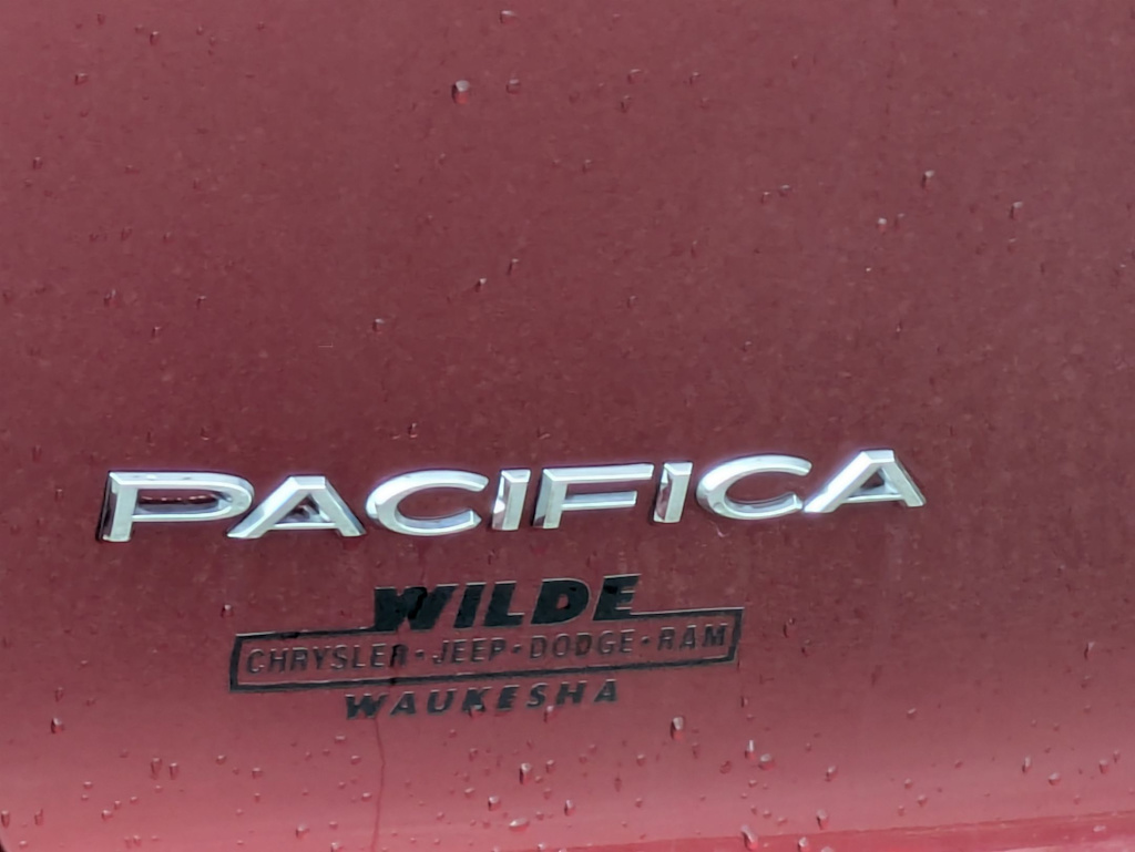 Thumbnail: 2021 Chrysler Pacifica - 23