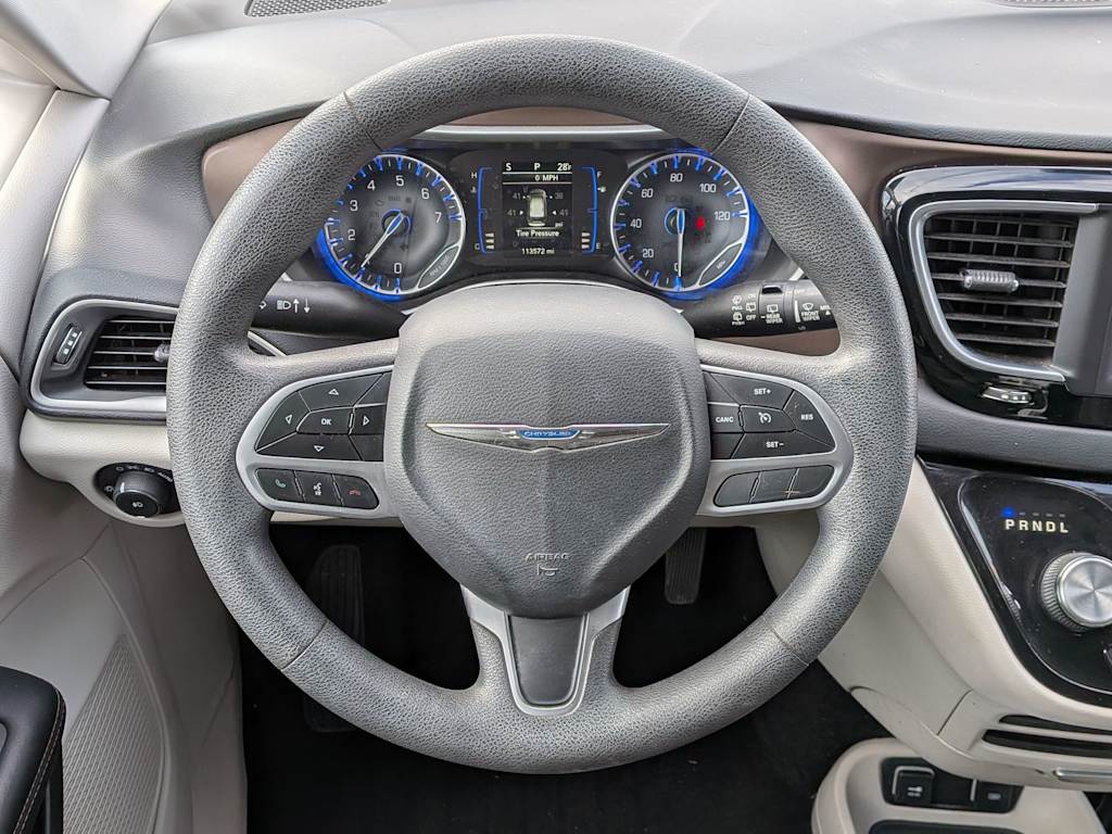 Thumbnail: 2018 Chrysler Pacifica - 13