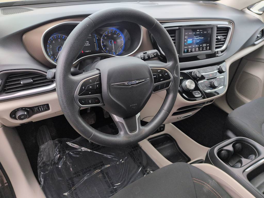 Thumbnail: 2018 Chrysler Pacifica - 2