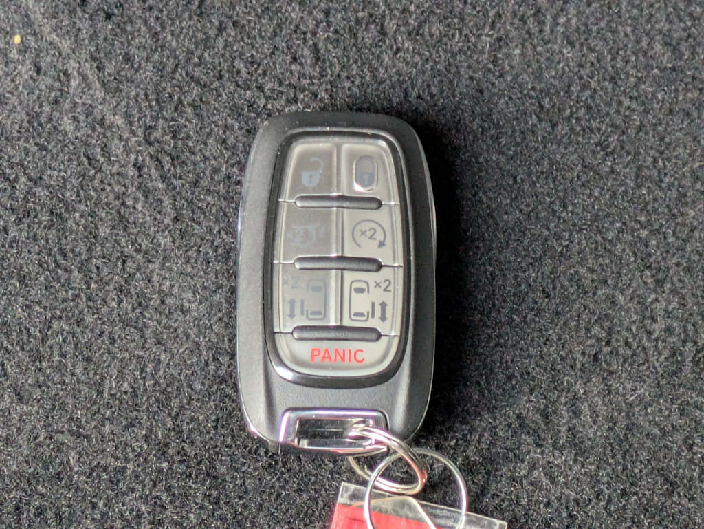 Thumbnail: 2026 Chrysler Pacifica - 16