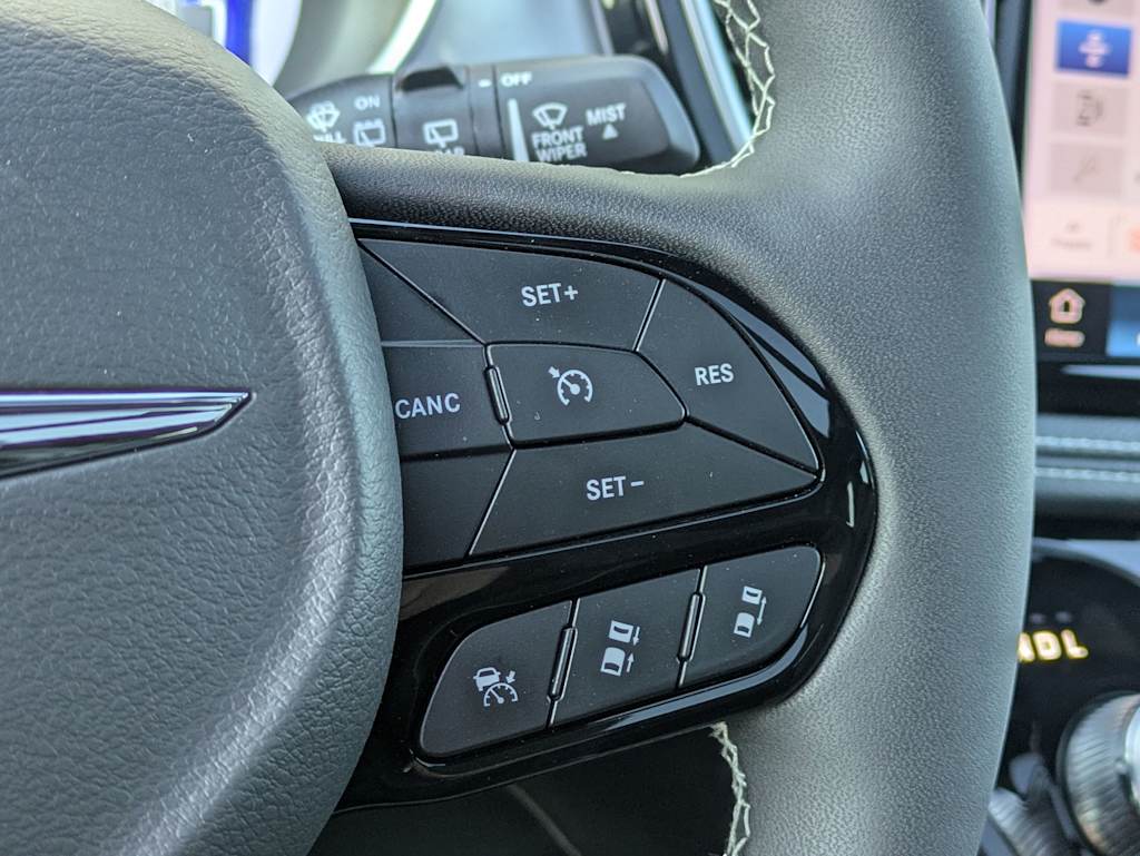 Thumbnail: 2026 Chrysler Pacifica - 27