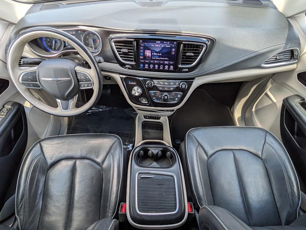Thumbnail: 2020 Chrysler Pacifica - 8