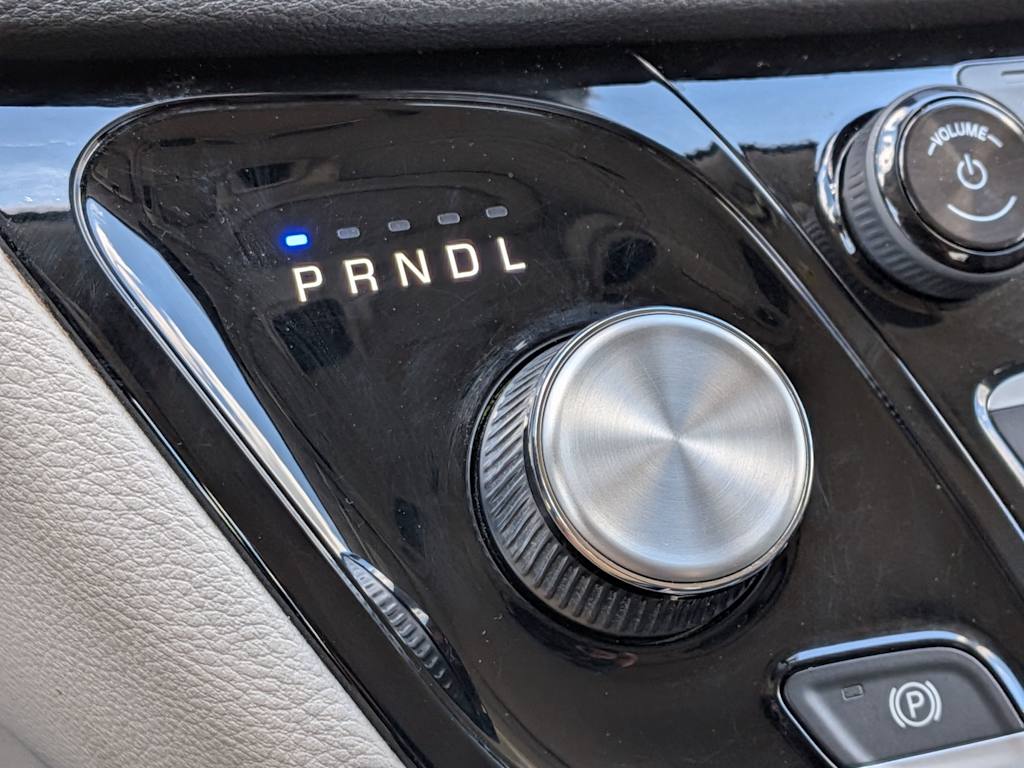 Thumbnail: 2020 Chrysler Pacifica - 32