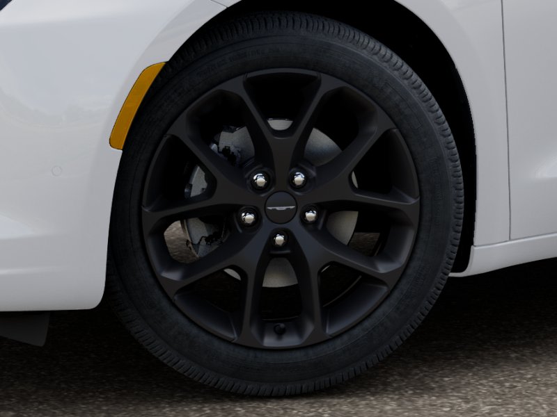 Thumbnail: 2027 Chrysler Pacifica - 6