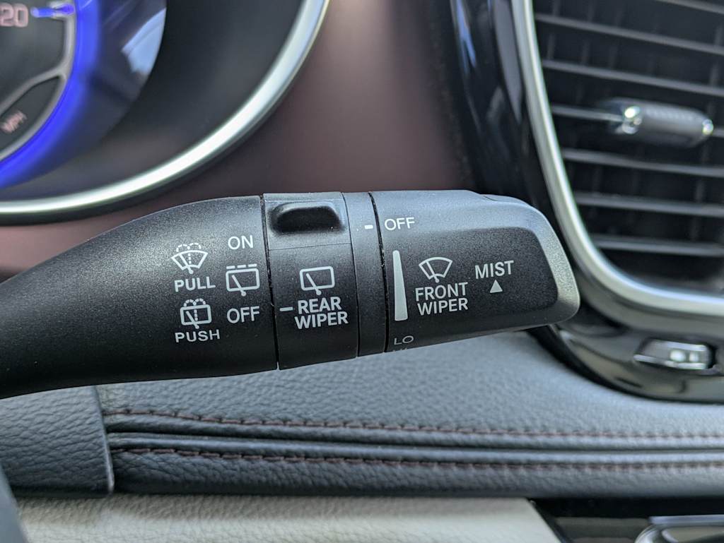 Thumbnail: 2017 Chrysler Pacifica - 15