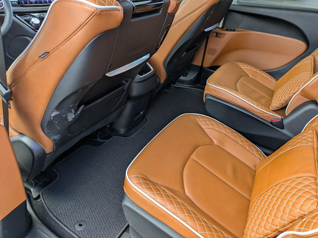 Thumbnail: 2024 Chrysler Pacifica - 12