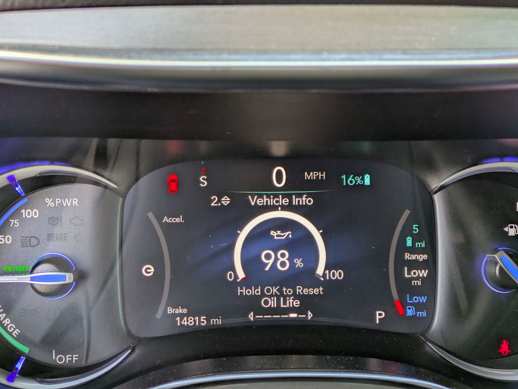 Thumbnail: 2024 Chrysler Pacifica - 33