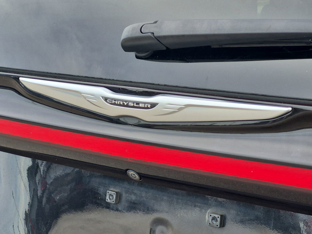 Thumbnail: 2024 Chrysler Pacifica - 24