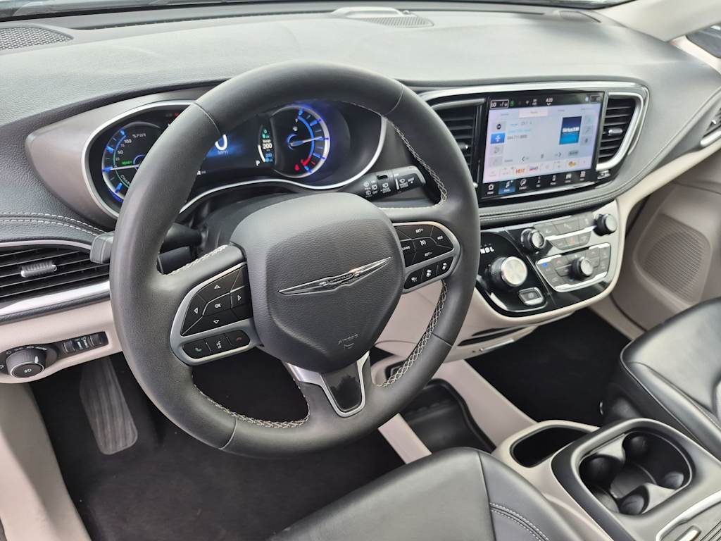 Thumbnail: 2024 Chrysler Pacifica - 2