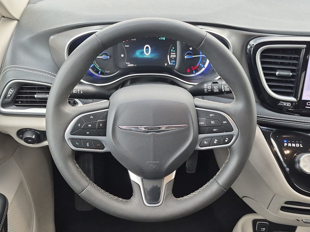 Thumbnail: 2024 Chrysler Pacifica - 13