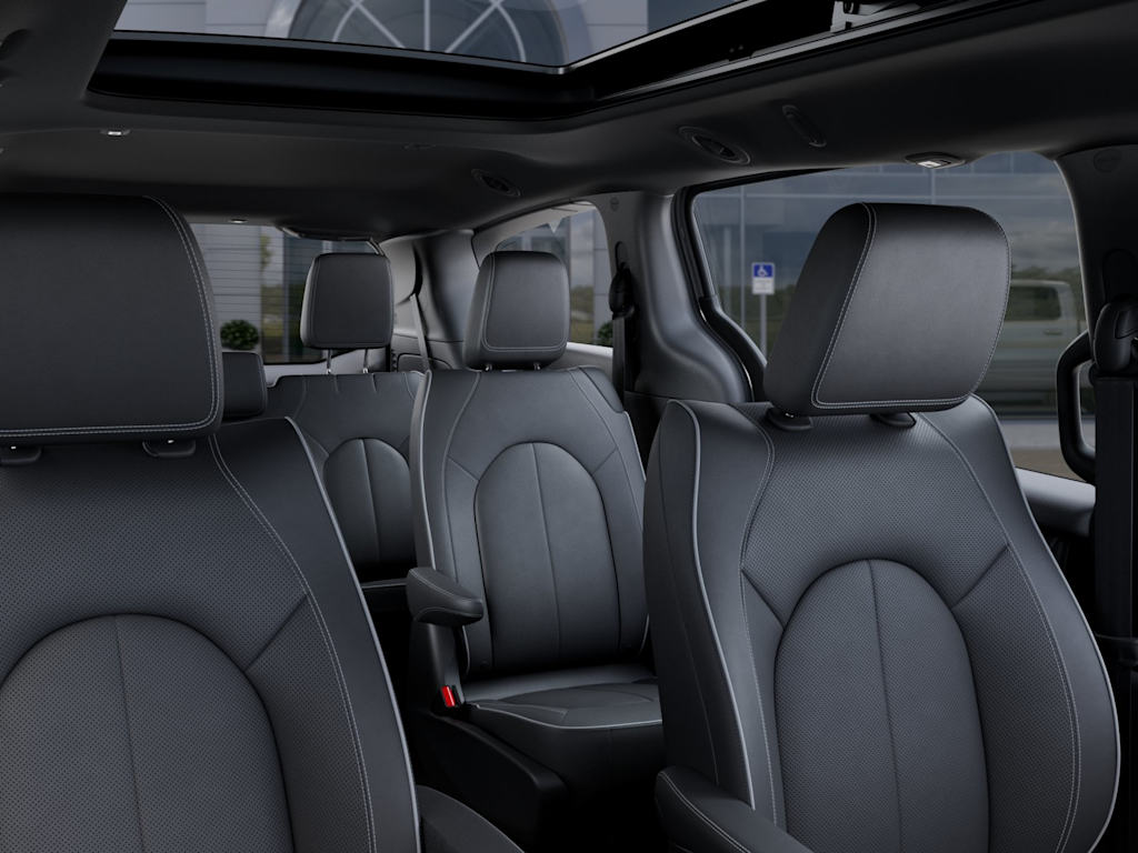 Thumbnail: 2027 Chrysler Pacifica - 26