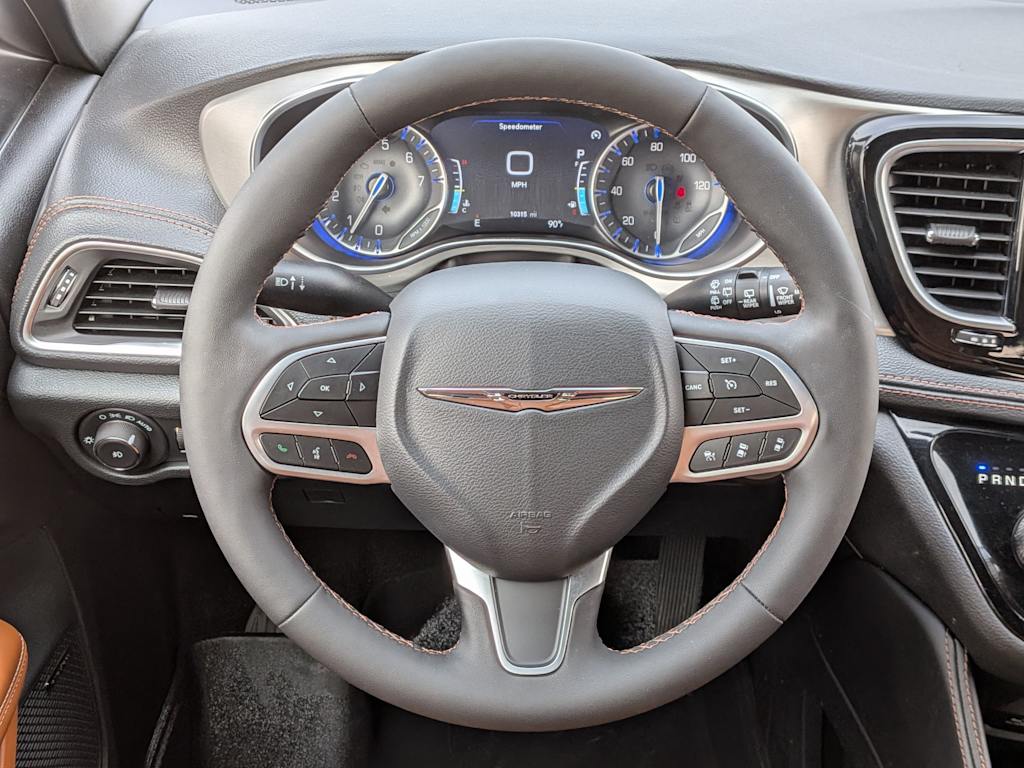 Thumbnail: 2025 Chrysler Pacifica - 13