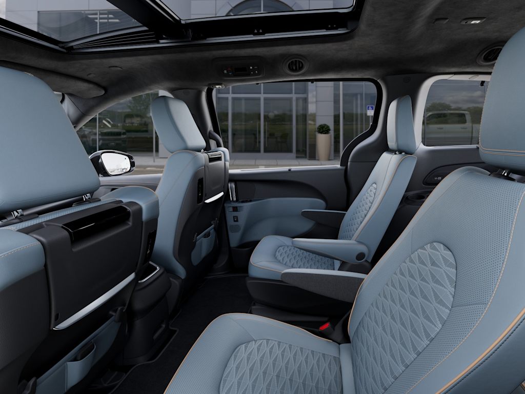 Thumbnail: 2027 Chrysler Pacifica - 24