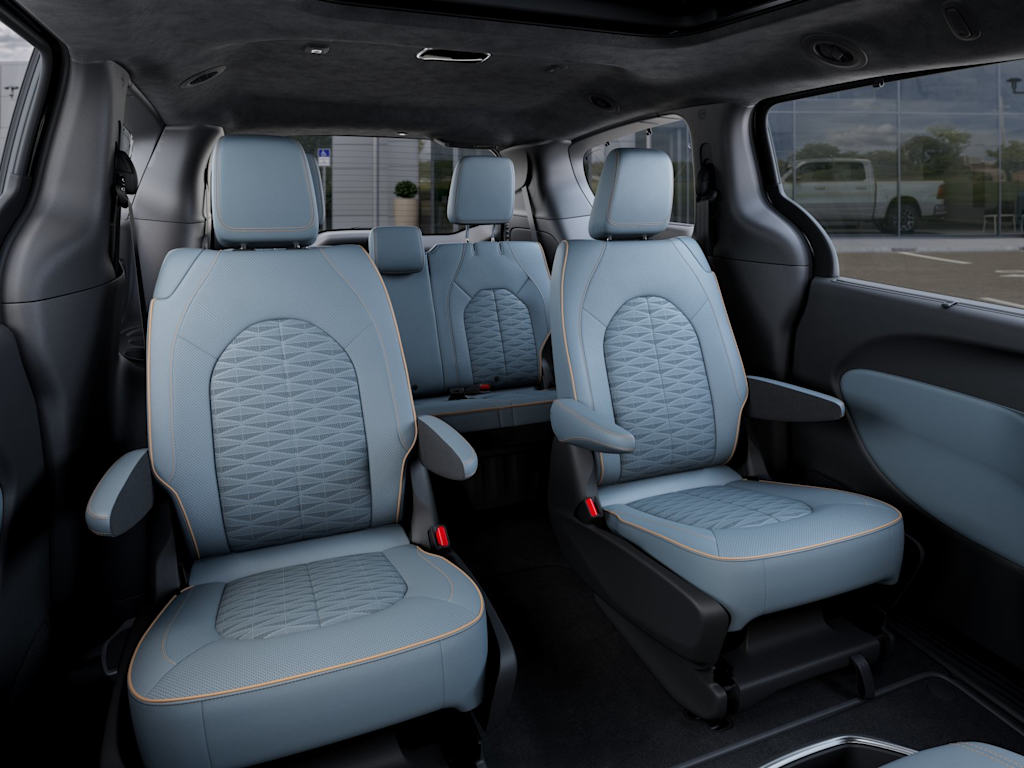 Thumbnail: 2027 Chrysler Pacifica - 8