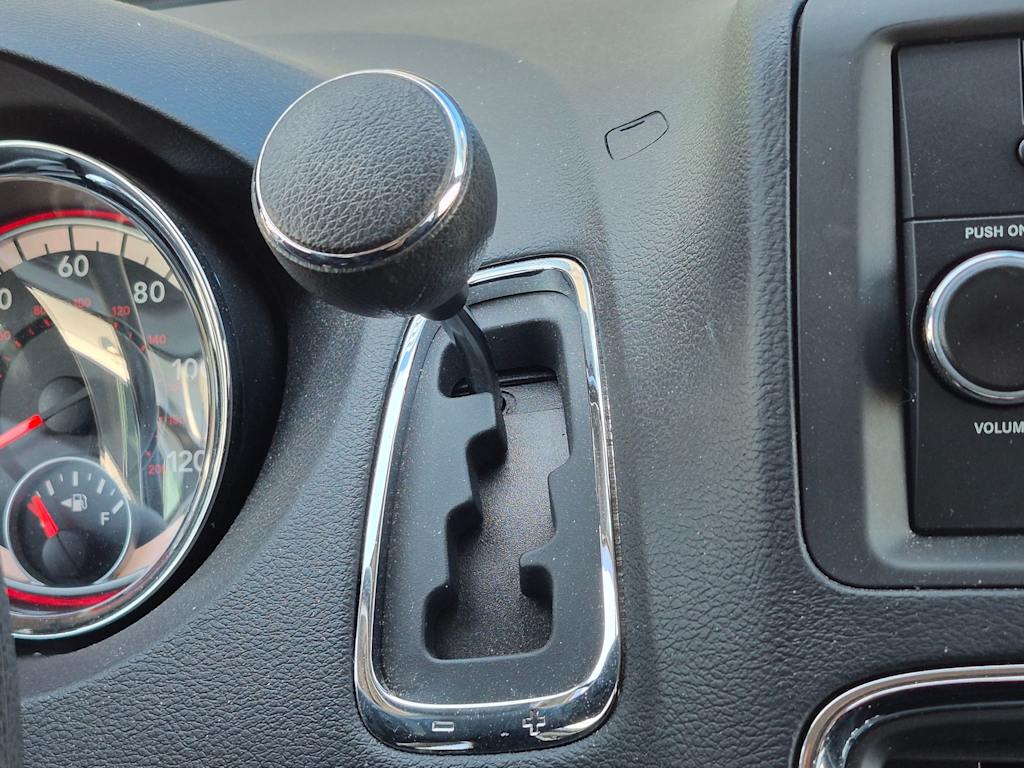 Thumbnail: 2015 Dodge Grand Caravan - 28