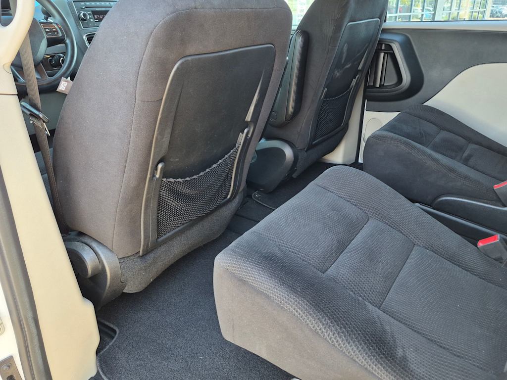 Thumbnail: 2015 Dodge Grand Caravan - 12
