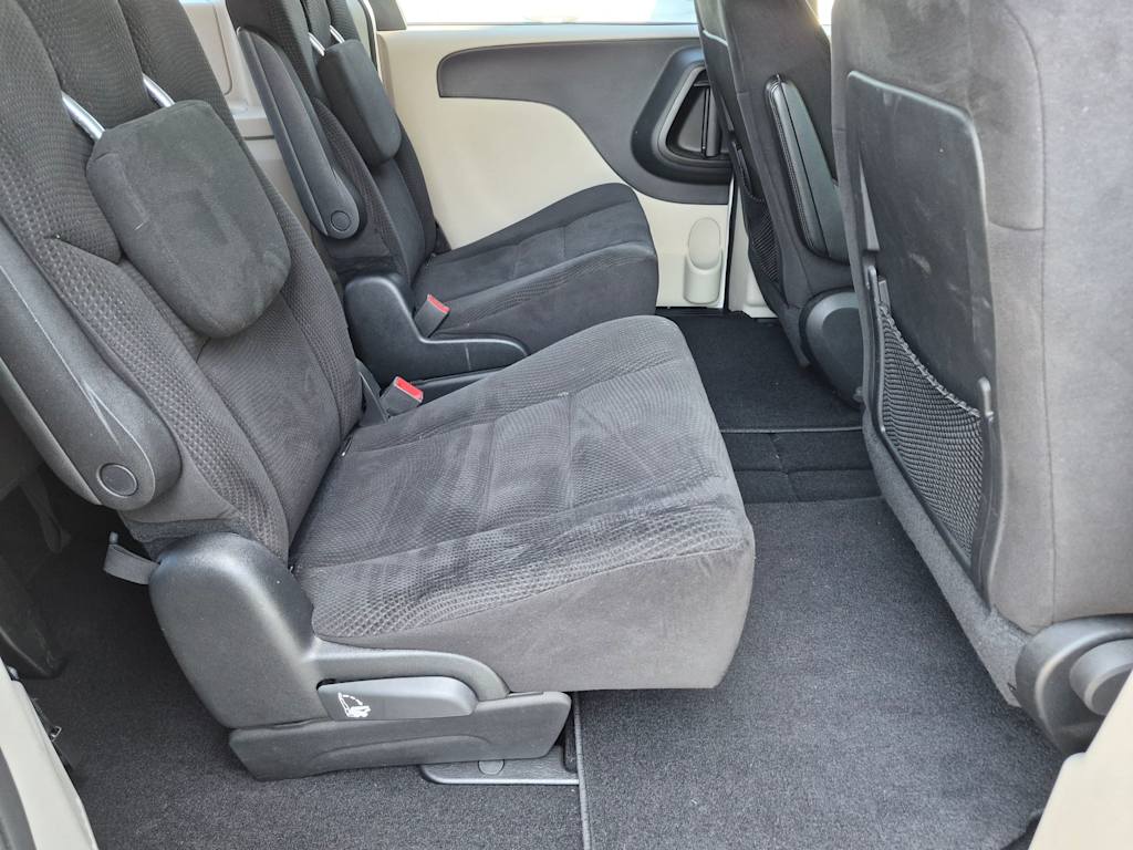 Thumbnail: 2015 Dodge Grand Caravan - 24