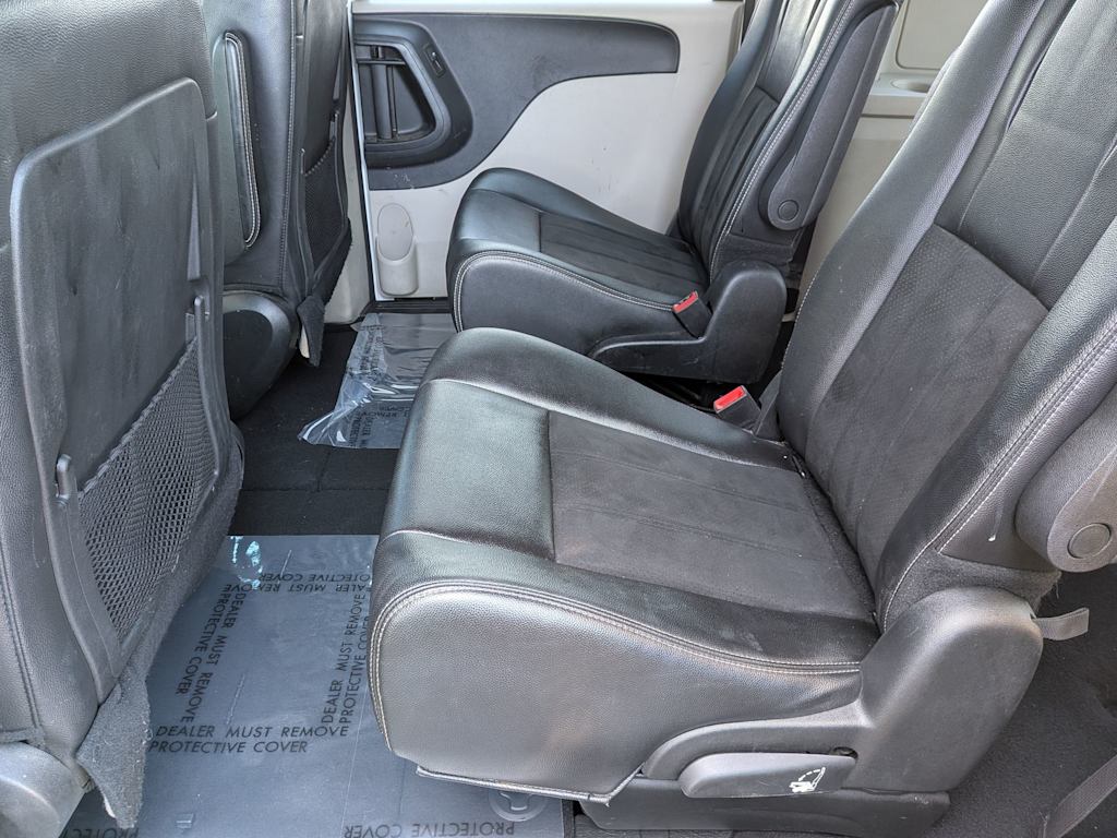 Thumbnail: 2019 Dodge Grand Caravan - 25