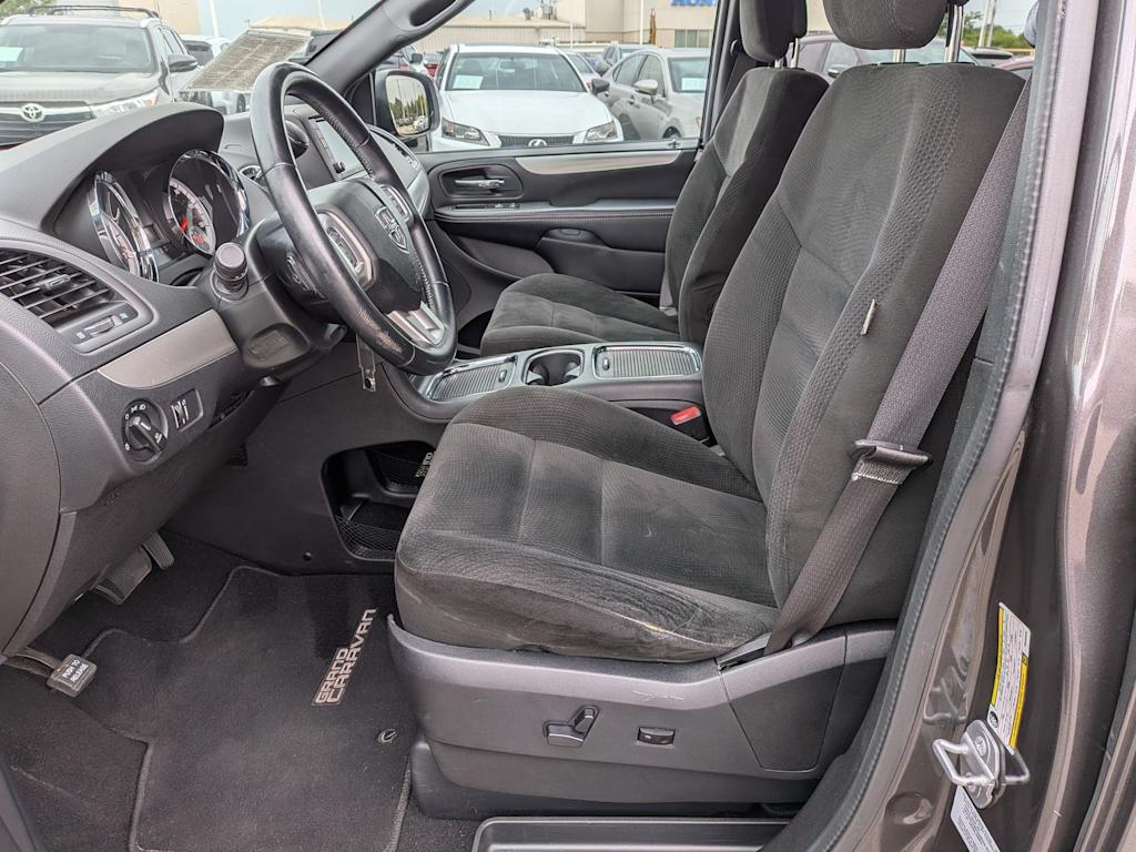 Thumbnail: 2015 Dodge Grand Caravan - 10