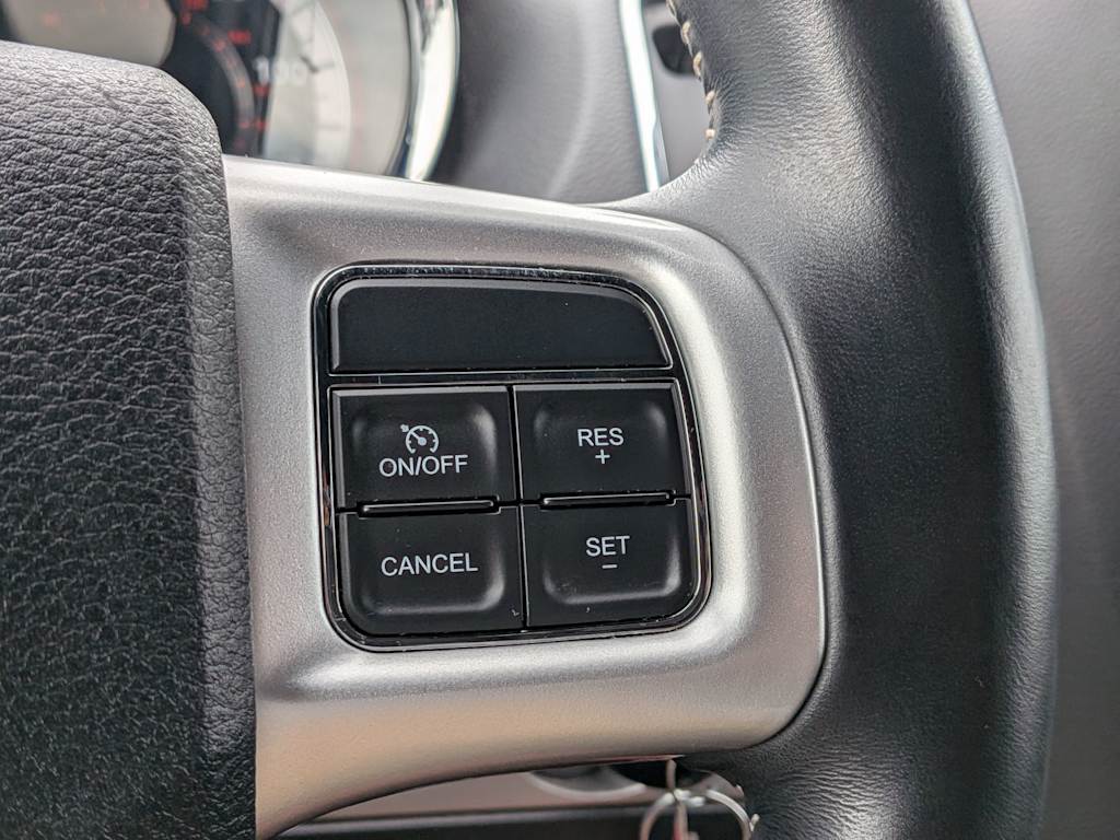 Thumbnail: 2015 Dodge Grand Caravan - 29