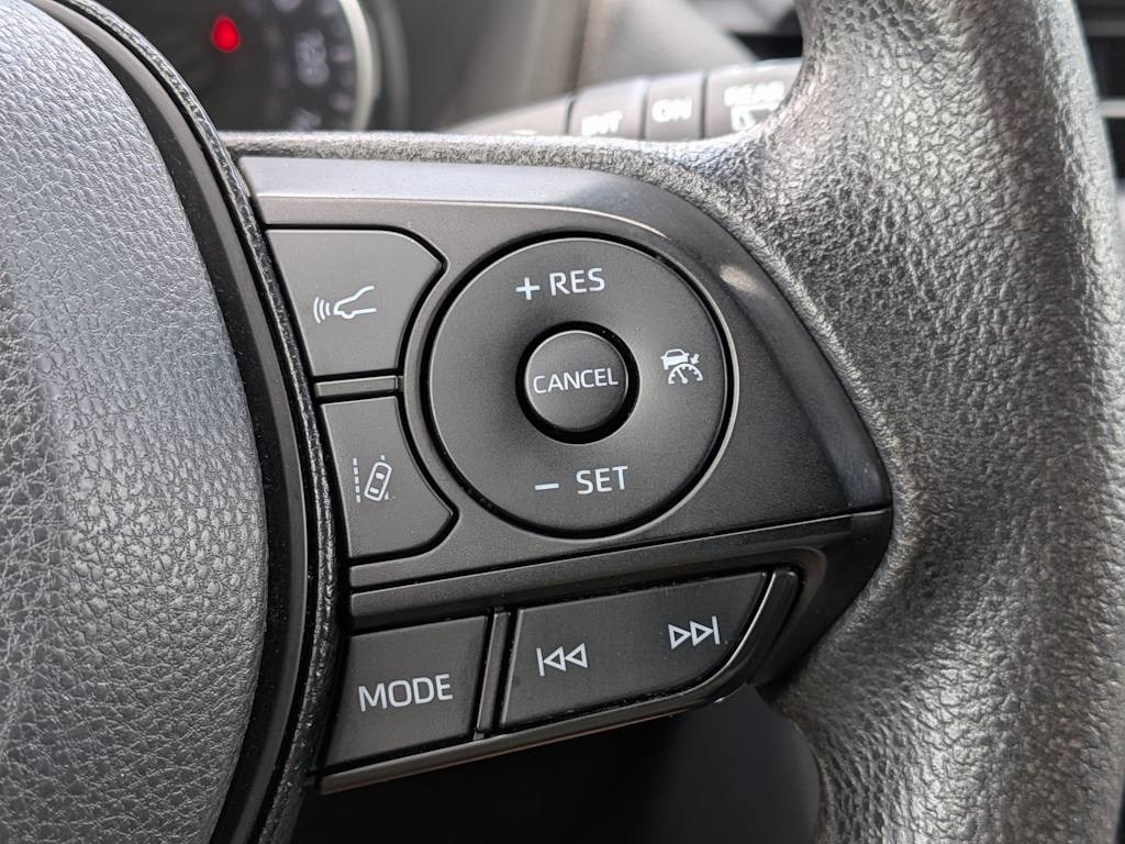 Thumbnail: 2019 Toyota RAV4 - 30