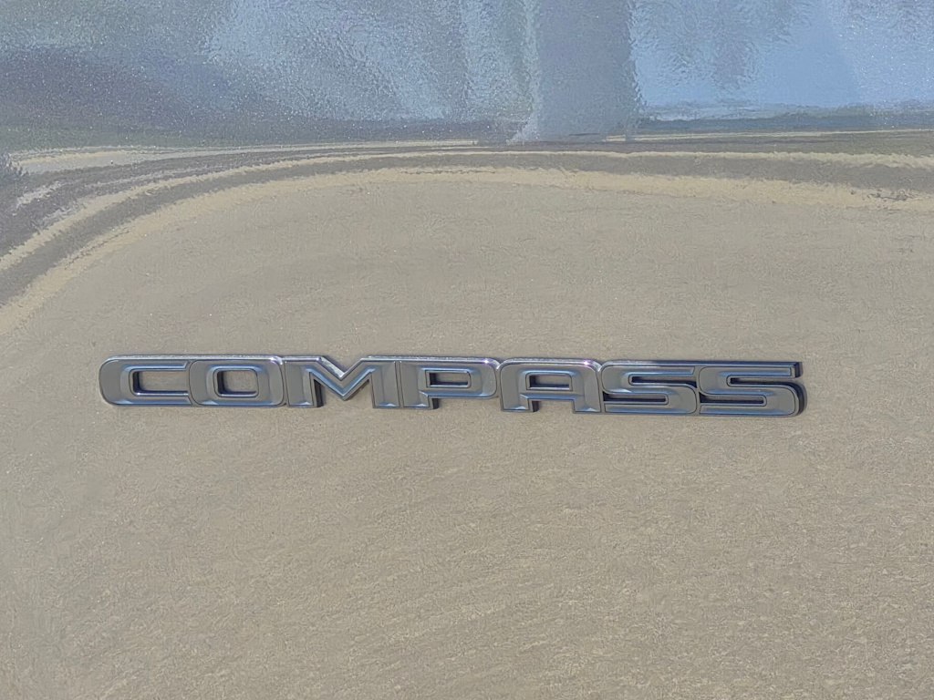 Thumbnail: 2019 Jeep Compass - 6
