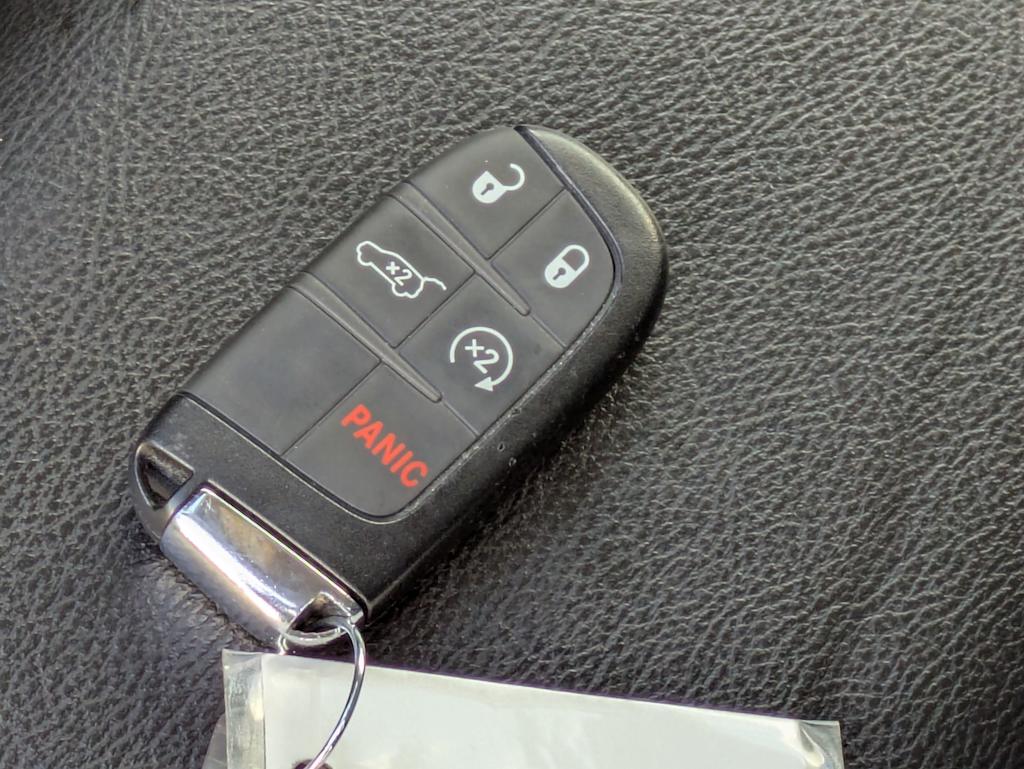 Thumbnail: 2022 Jeep Compass - 17