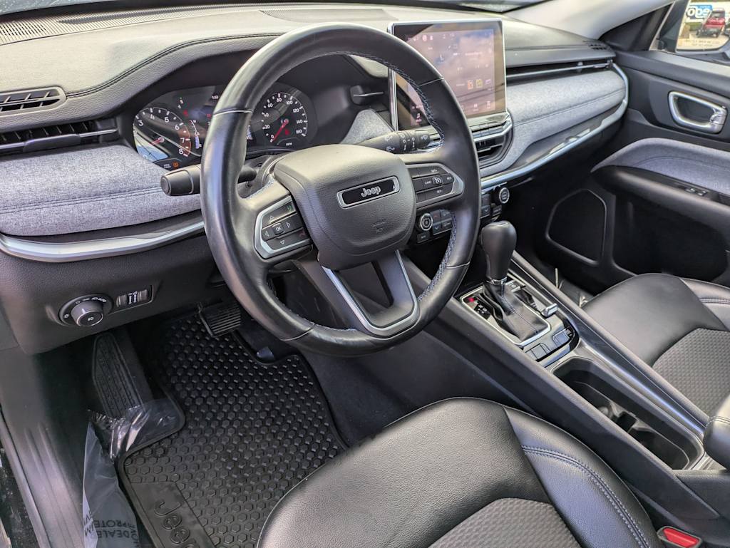 Thumbnail: 2022 Jeep Compass - 2