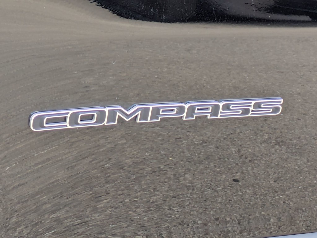 Thumbnail: 2022 Jeep Compass - 24