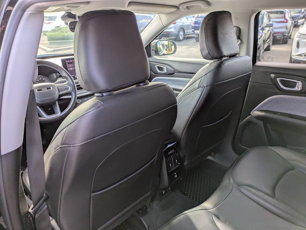 Thumbnail: 2022 Jeep Compass - 11