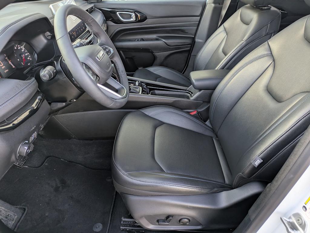 Thumbnail: 2025 Jeep Compass - 10