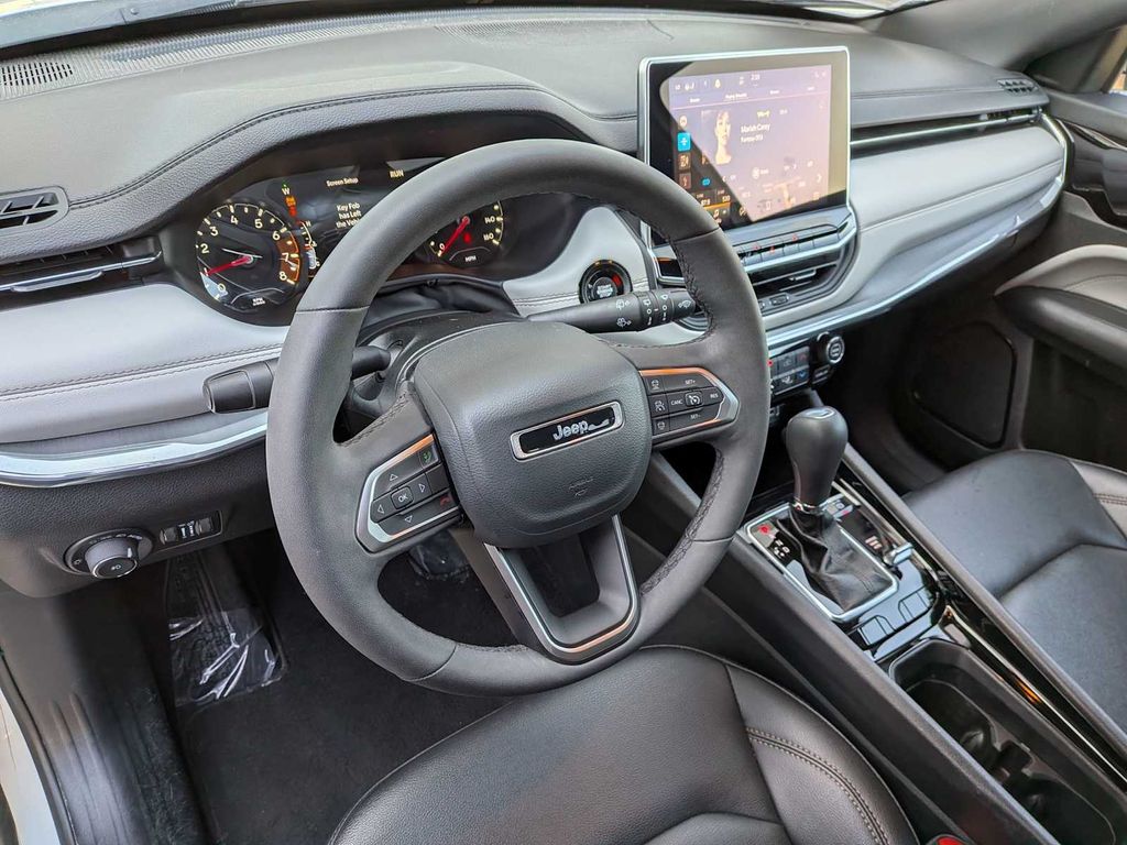 Thumbnail: 2024 Jeep Compass - 8